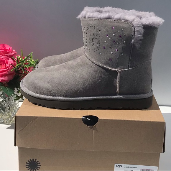 UGG Classic UGG Gem Mini Boots - Picture 5 of 10